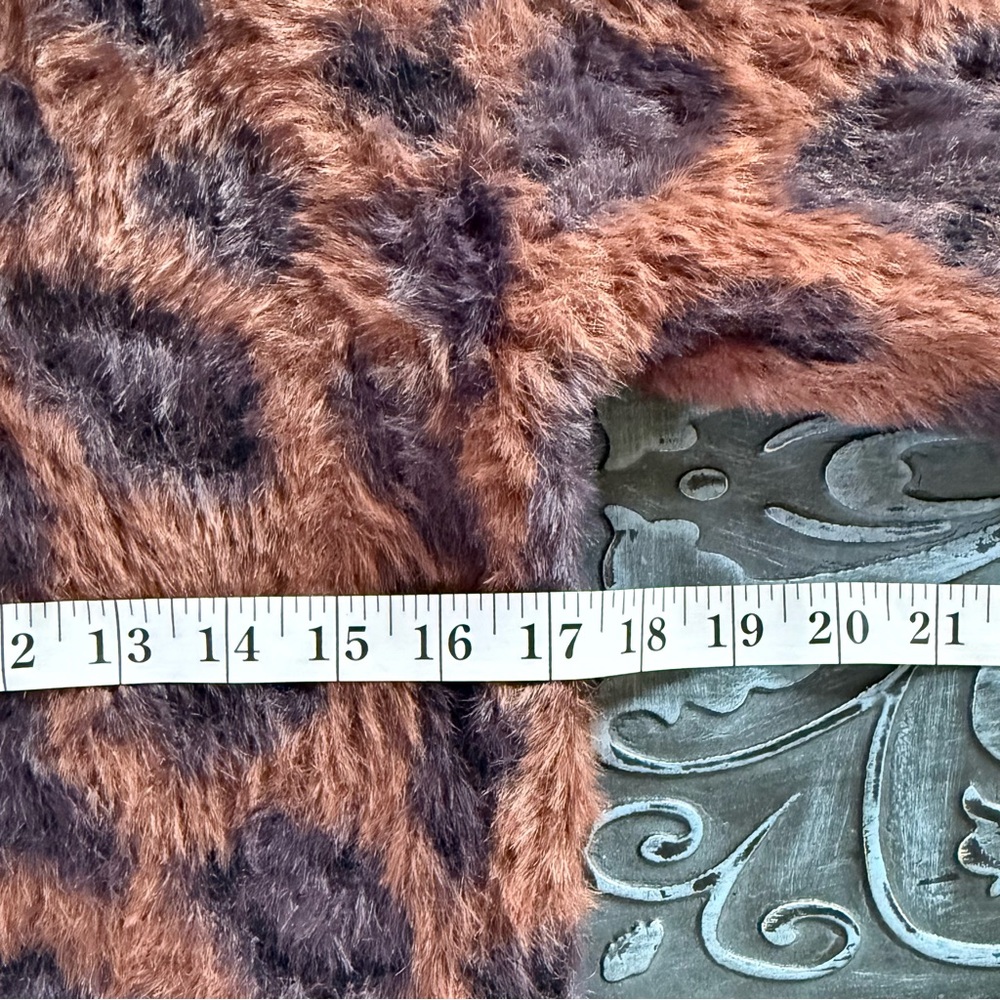 Threaded Leaf Faux Leopard Sweater - Picture 11 of 12